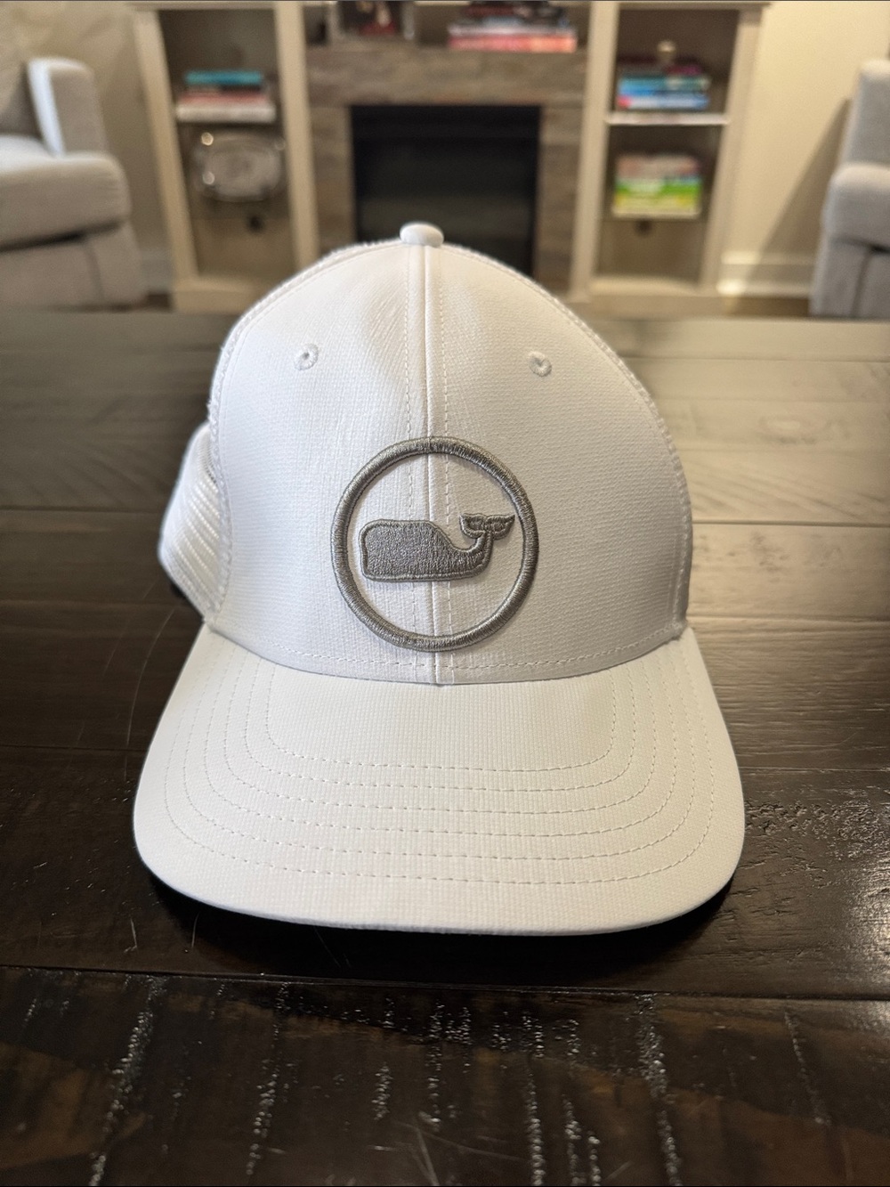 Vineyard Vines White Mesh Back Whale Logo Cap